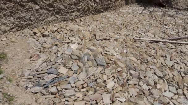 Budowa Zbiornika Wodą Dna Skalnego Pośród Wzgórz Uttarakhand Indie Innowacyjne — Wideo stockowe
