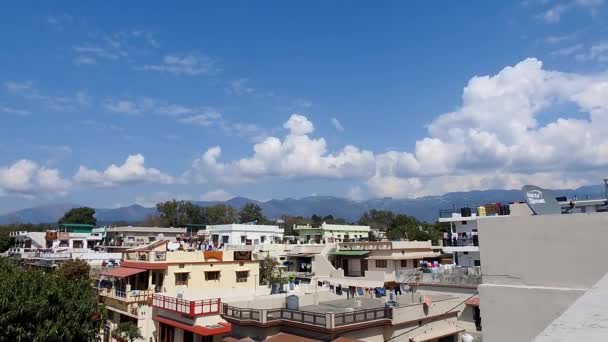 Juli 2020 Dehradun Uttarakhand Indien Transformation Fängslande Timelapse Vita Moln — Stockvideo