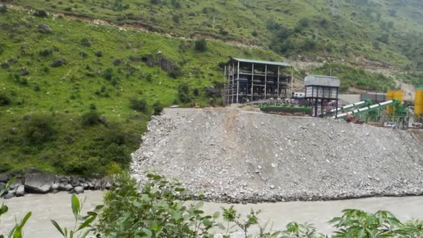 Augusti 2023 Himachal Pradesh Indien Tunga Maskiner Vid Vattenkraft Projekt — Stockvideo