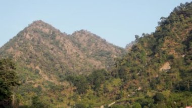 Maldevta Köyü: Aşağı Himalayalar 'ın Uttarakhand, Hindistan' daki Dehradun City Varoşlarındaki Sahne Tepeleri.