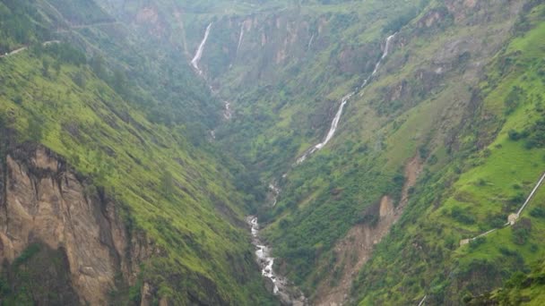 Kalpa Distrito Kinnaur Valles Profundos Arroyos Montaña Que Fluyen Dentro — Vídeo de stock