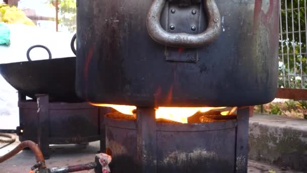 Φεστιβάλ Γιορτή Μεγάλη Κατσαρόλα Στην Κουζίνα Αερίου Bhatti Προετοιμασία Των — Αρχείο Βίντεο