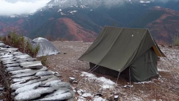 Wiele Obozów Terenie Obozu Zrzęda Tibba Himalajski Region Uttarakhand Trekking — Wideo stockowe
