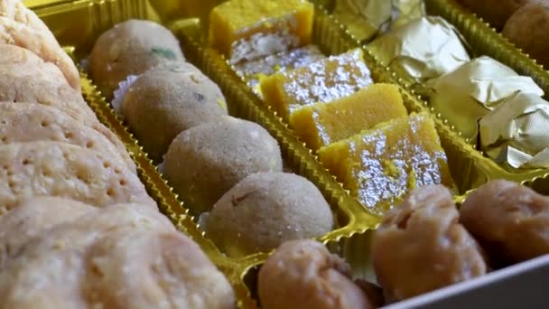 Indian Sweets Rozkosze Świąteczne Tradycyjna Kuchnia — Wideo stockowe