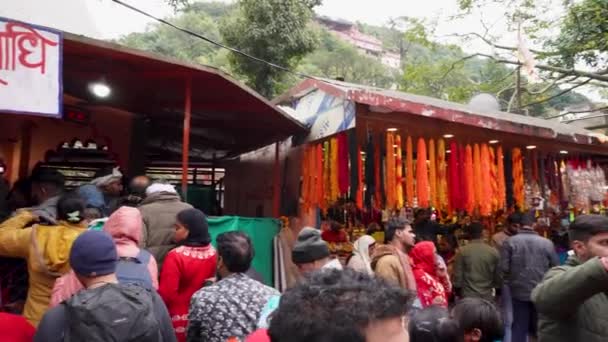 Février2024 Rishikesh Uttarakhand Inde Célébration Mahashivratri Les Dévots Temple Neelkanth — Video