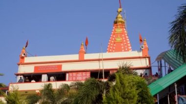 14 Şubat 2024, Uttarakhand Hindistan. Vibrant Hanuman Temple: Shri Sidhbali Baba Dham Mandir, Kotdwara, Uttarakhand, Hindistan