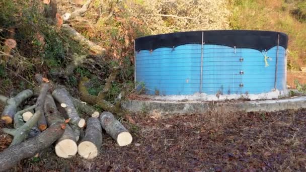 可持续耕作 印度Uttarakhand山区雨水收集槽 — 图库视频影像
