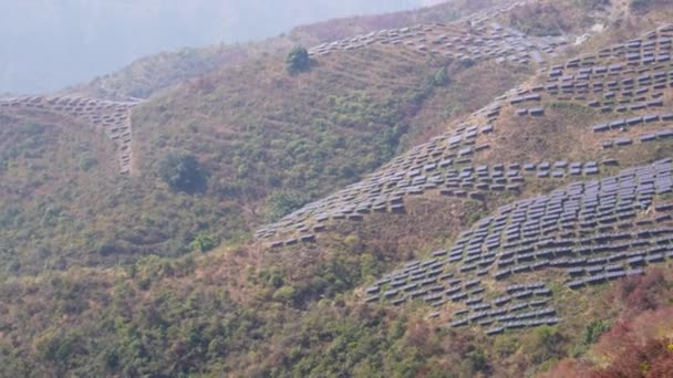 Mountain Solar Power Panels Economische Ontwikkeling Pauri Garhwal Uttarakhand Initiatief — Stockvideo