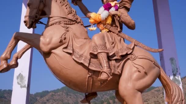 Lutego2024 Uttarakhand Indie Statua Teelu Rauteli Xvii Wiek Garhwali Rajput — Wideo stockowe