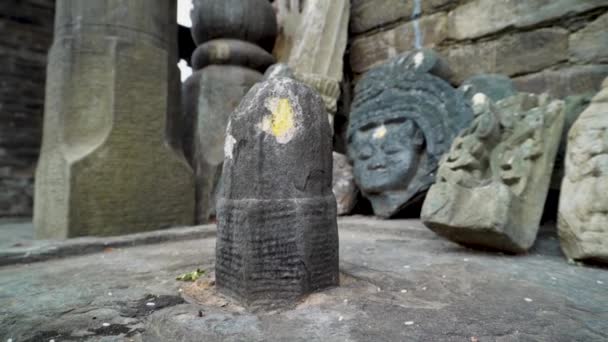 Şubat 2024 Uttarakhand Hindistan Lakhamandal Shiva Tapınağı Ndaki Harabeler Heykeller — Stok video