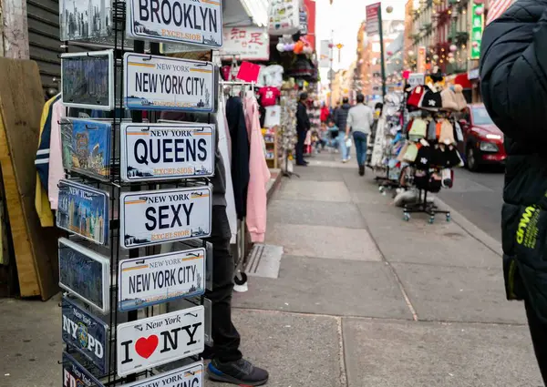 Нью Йорк Нью Йорк Сша 2023 Вулична Сцена Тротуарною Копією — стокове фото