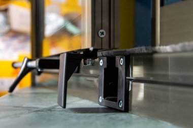 Cam balkonda kullanılan malzeme ayrıntıları