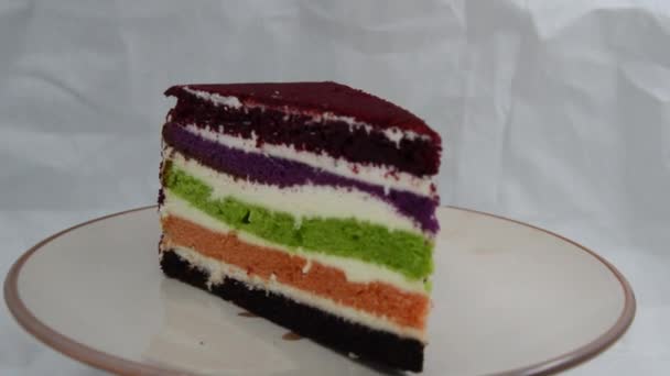 Rotating Cake Serving Platter — Stock Video