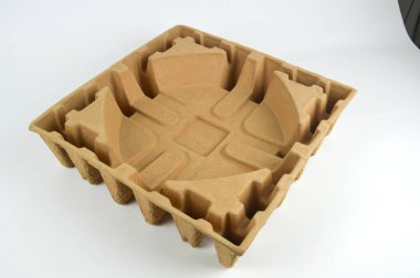 Geri dönüştürülmüş kağıttan yapılmış sanayi taşımacılığı kutuları