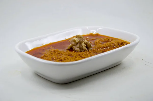 ローストレッドペッパーとオリーブオイルで作られたトルコの前菜 — ストック写真
