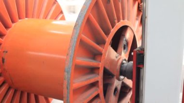 biriktirme üzerinde çıplak parlak bakır tel