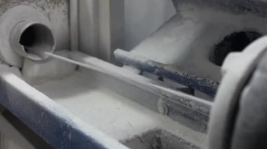 Fabrikada Metal Kablo Yapımı