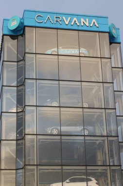 San Francisco CA 2 Haziran 2023 Carvana Otomobil Şirketi otomobil satışlarını desteklemek için otomat konseptini kullanır..