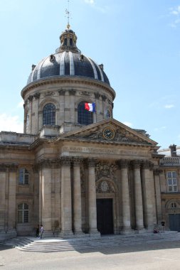 Paris Fransa 11 Temmuz 2023 ünlü Latin Mahallesi 'nde yer alan Panthon, Fransız ulusunun tapınağı olarak bilinir..