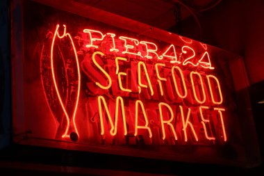 New Orleans Los Angeles 12 Şubat 2025Vibrant gece hayatı New Orleans Bourbon Caddesi 'ndeki 424. 