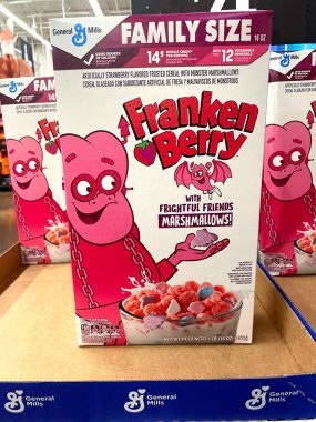 Columbus Ohio 15 Ekim 2024 Frakenberry Mısır gevreği yerel bakkallarda