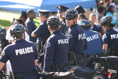 Los Angeles, CA / USA 16 Ocak 2006: Wells Fargo Bank sponsorluğunda ML King Day Geçit Töreni 'nde LAPD' nin varlığı.
