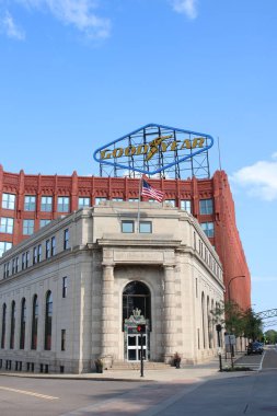 Akron Ohio 27 Ağustos 2023 Ohio Tasarruf ve Güven Bankası Binası.