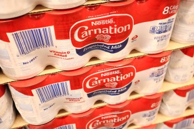 Columbus Ohio 2 Kasım 2020 Karanfil Yoğunlaştırılmış Süt