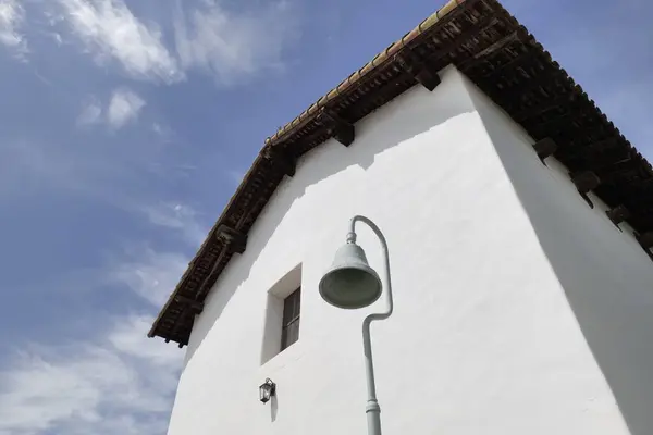 Misyon San Miguel - Kaliforniya 'nın eski İspanyol Katolik misyonlarından biri.