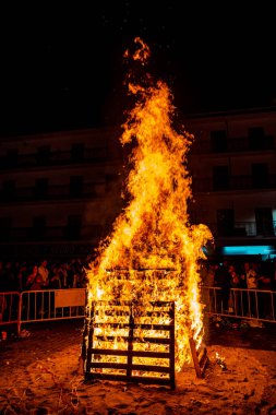 Arganda del Rey, Spain. June 24, 2022. Bonfires of San Juan in Costitucion Square in Arganda on the occasion of the summer solstice on the shortest night of the year.
