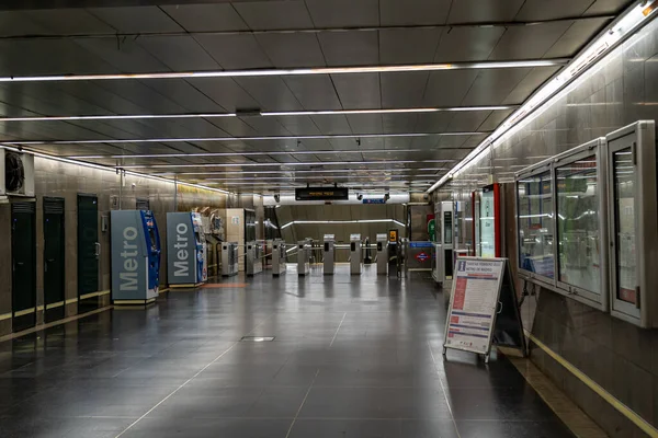 Março 2023 Madrid Espanha Bilhetes Catracas Estação Concha Espina Metrô — Fotografia de Stock