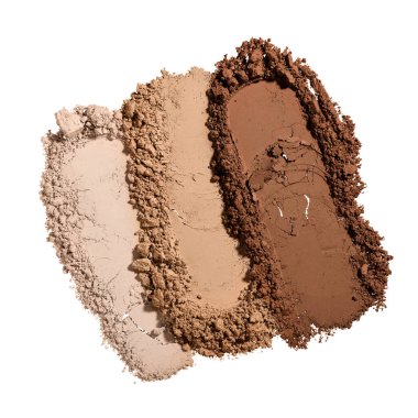 İzole edilmiş beyaz bir arkaplanda yüz makyajı için kahverengi ve bej rengi toz kumaşlarını ayarlayın. Açık, orta ve koyu tenli kadınlar için. Göz farı, heykeltıraş ya da bronzlaştırıcı