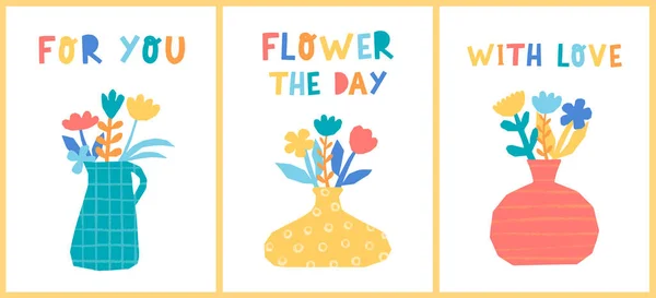 Posterler Baskılar Kartlar Vajinalarla Süslenmiş Çiçekler Harflerle Yazılmış Alıntılar Doğum — Stok Vektör