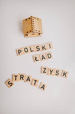 Kelime cilasında tahta bloklar