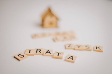 Tahta harflerden yapılmış 