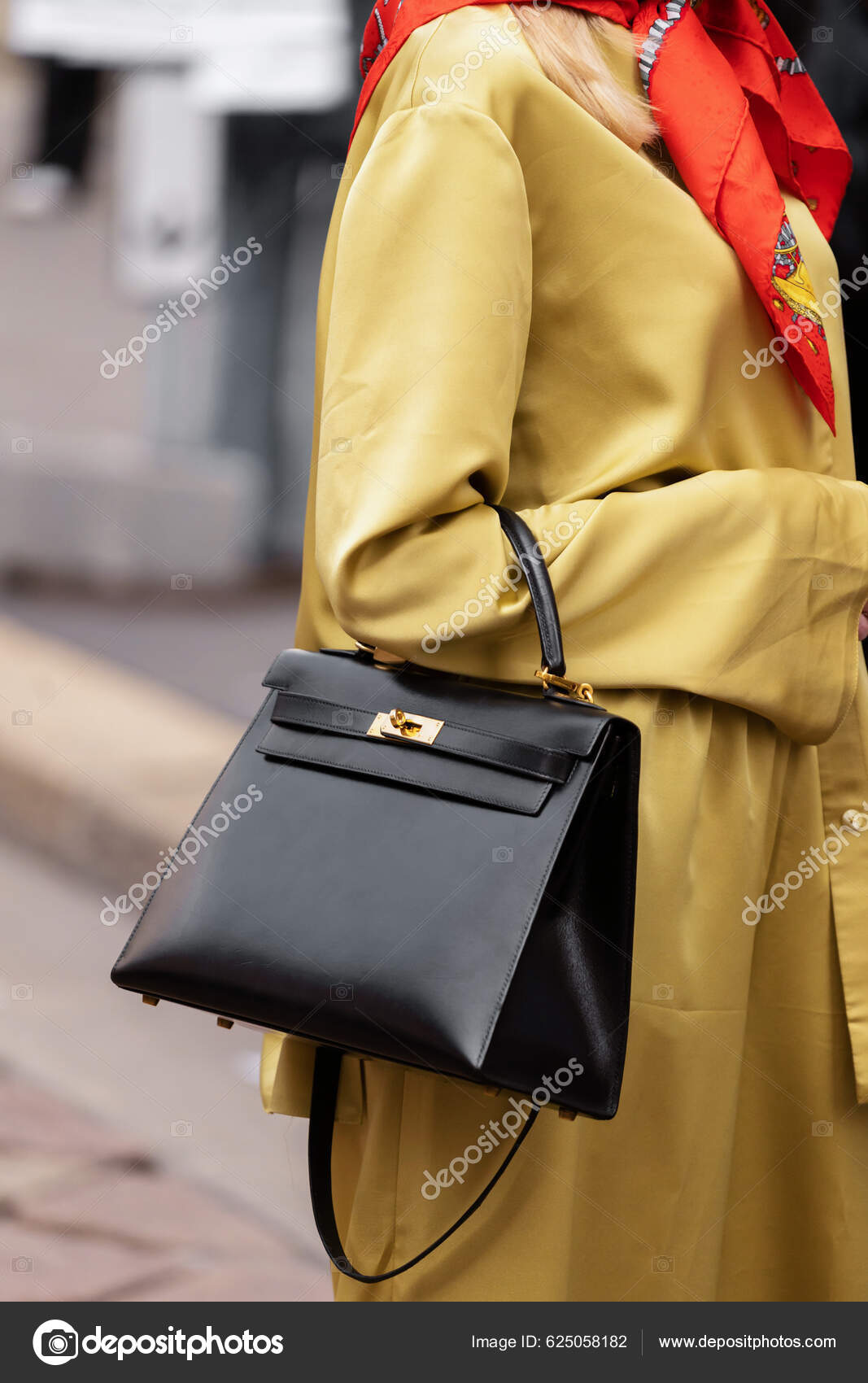 Milan Italy September Woman Influencer Wearing Leather Kelly Bag Hermes –  Stock Editorial Photo © photo-lime #625058182