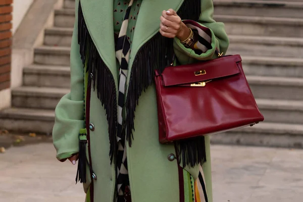 Paris France Octobre Femme Portant Sac Kelly Vintage Hermès Cuir — Photo