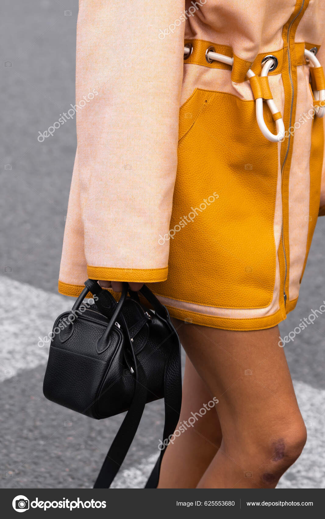Paris France October 2022 Woman Wearing Black Clemence Mini Lindy