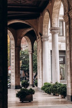 Milan 'ın tarihi bölümünde mimari, dikey görüş