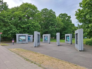 Gdansk, Polonya 7 Haziran 2024 Westerplatte, Polonya 'da 2. Dünya Savaşı Sahil Savunma Müzesi açık hava sergisi