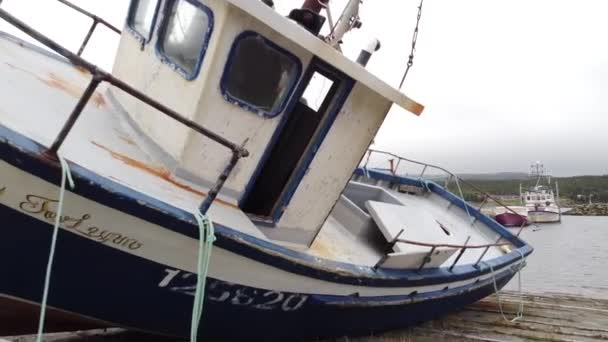 Whiteway Newfoundland Canada September 2022 Tracking Fishing Boat Laying Its — Stockvideo