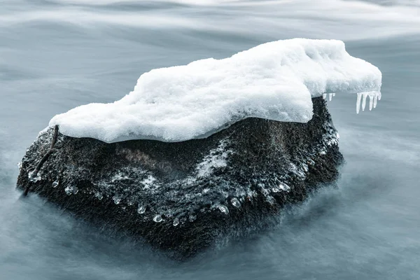 Led Kameni Zimní Řece — Stock fotografie