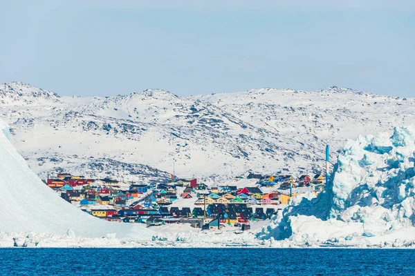 Coloridos Edificios Paisaje Invierno Groenlandia — Foto de Stock