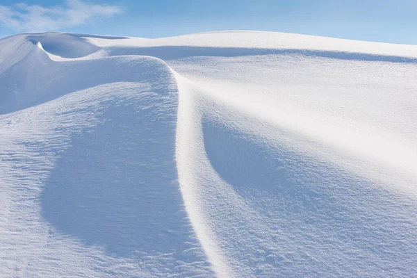 그린란드 눈덮인 산등성 — 스톡 사진