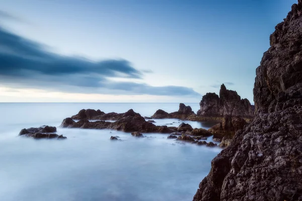 Schroffe Klippen Auf Dem Meer Madeira — Stockfoto