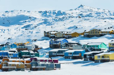 Ilulissat batı Grönland 'da bir kıyı kasabasıdır. Ilulissat Icefjord 'u ve büyük buzdağlarıyla bilinir..