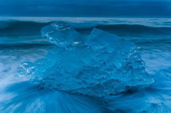Paysage Glacé Majestueux Glaciers Icebergs Long Une Plage Soufflée Par — Photo
