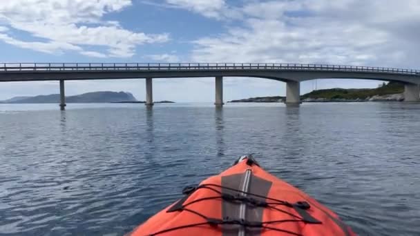 Kayakers Enjoy Coastal Bridge View Sunny Day Calm Sea Summer — Stock Video
