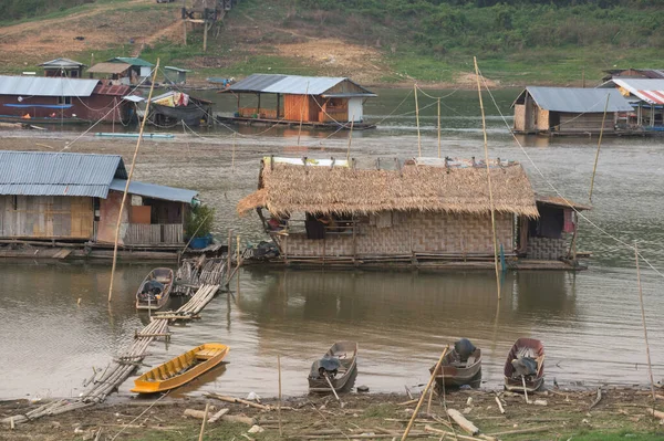 Bamboo Houseboat Songkhlalia River Mon Bridge Uttamanusorn Located Amphoe Sangkhlaburi — Stock Photo, Image