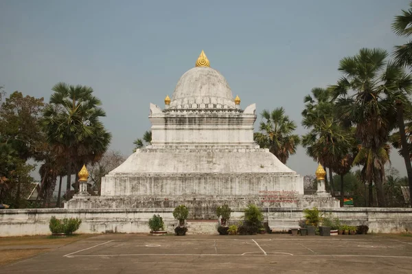 Ступа Lotus Известная Pathum Является Одной Уникальных Особенностей Wat Wisounrat — стоковое фото